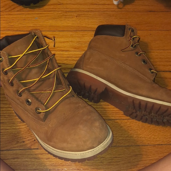 dark tan timberland boots